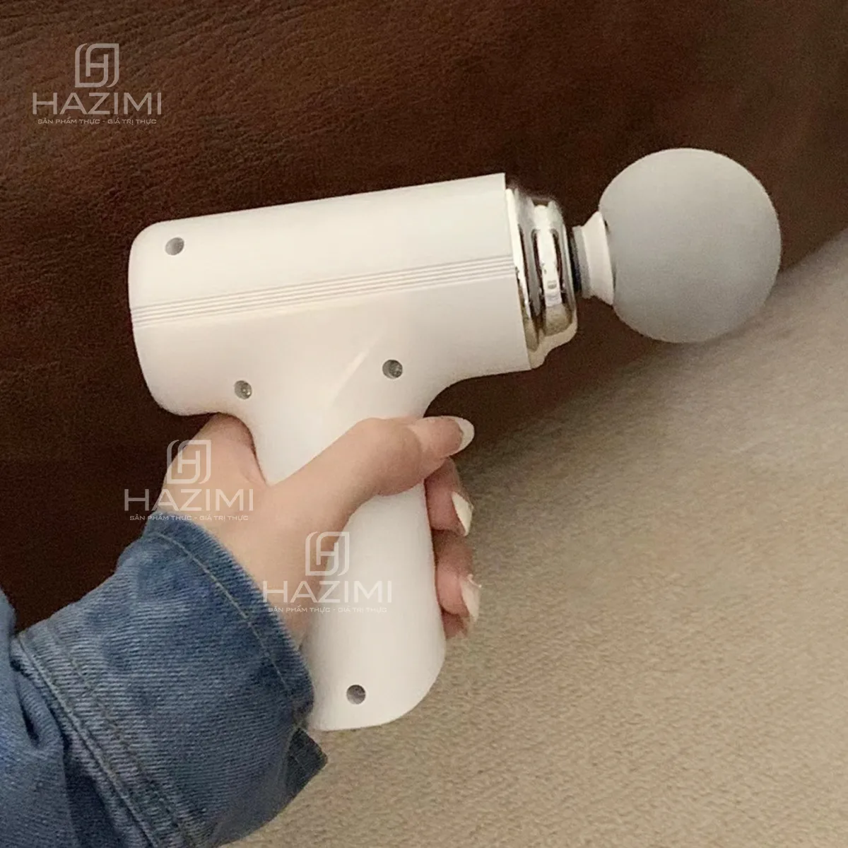 Cách sử dụng đầu cầu của máy massage HAZIMI trên vùng cơ mềm